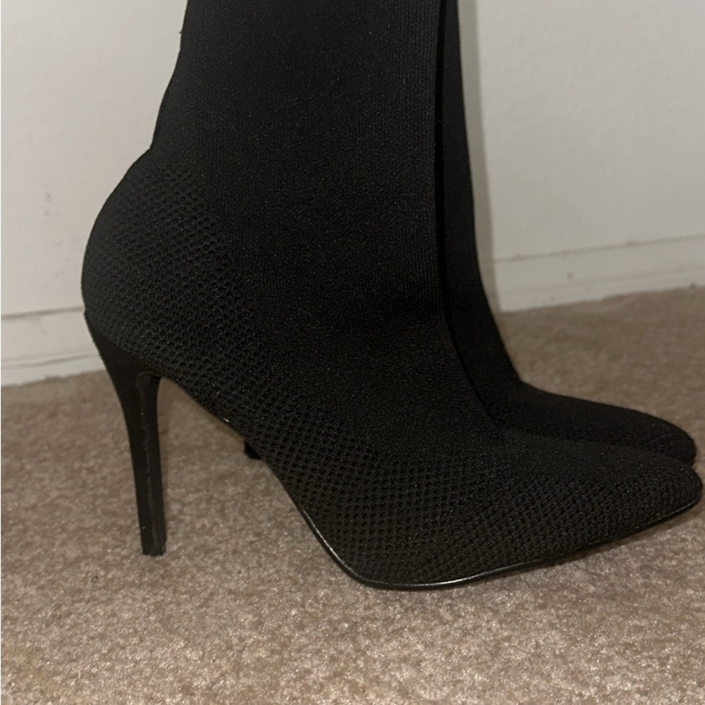 Elegant Black Women's Heeled Boots
